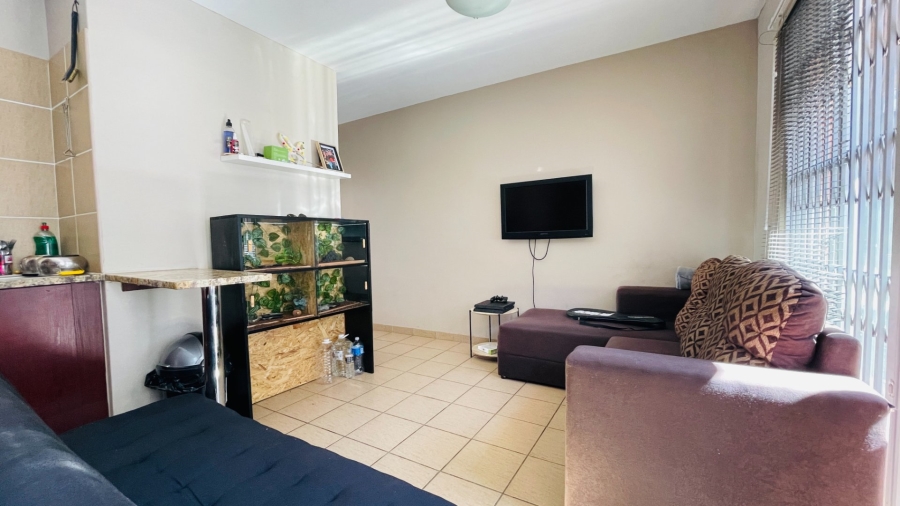 1 Bedroom Property for Sale in Die Bult North West